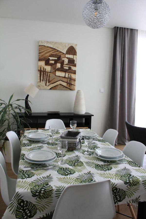 Casa Do Kiko Apartment ปอนตาเดลกาดา ภายนอก รูปภาพ
